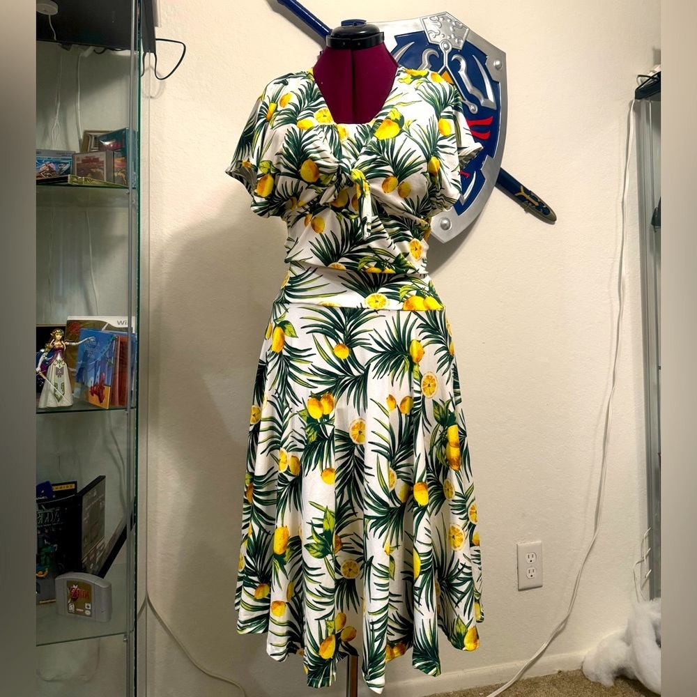 Lemon Palm Resort Wear Flowy Top and Skirt Set - White Lotus-core